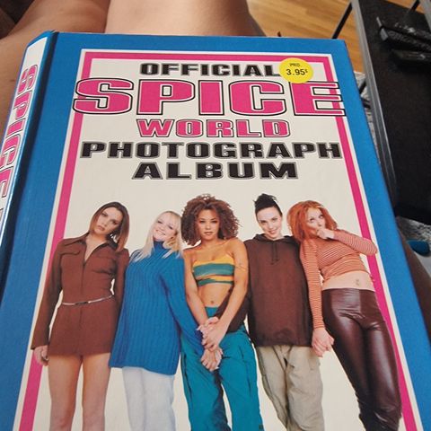 Spice Girls Spice world album bilder ønskes kjøpt!