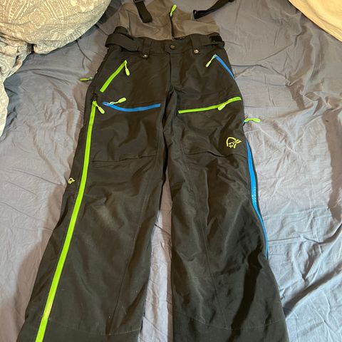 Norrøna Lofoten Bukse Gore-Tex Primaloft jr (152) Svart