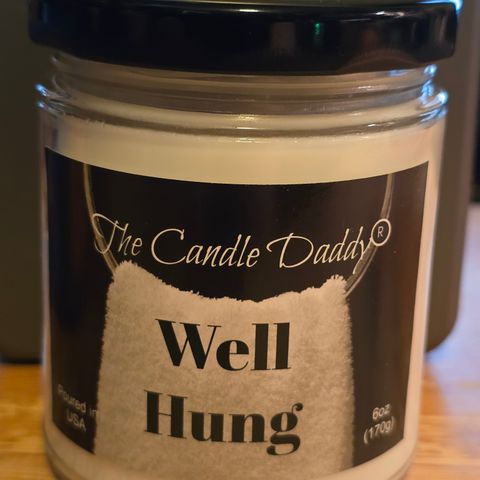 Duftlys - Well Hung fra The Candle Daddy - 40 timers brennetid