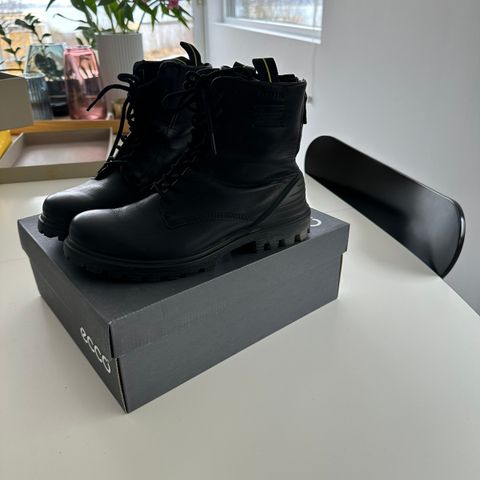 ECCO  Boots str 38