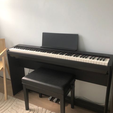 Elektrisk piano - Roland FP-30X Svart med Komplett Opsett + Benk