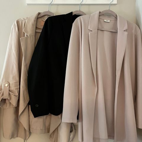 3 elegante dame blazer