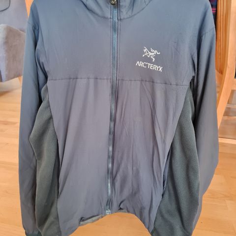 Arcteryx atom LT selges