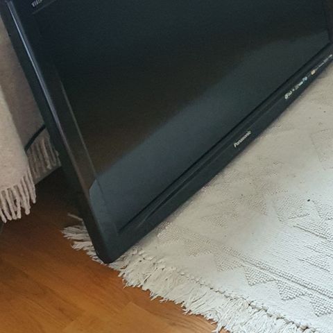 Panasonic tv, 90×60 cm, ca 7 år