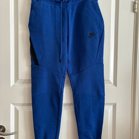 Nike bukse tech fleece