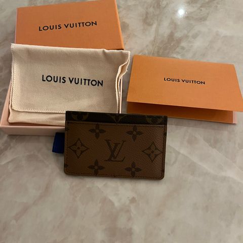 LOUIS VUITTON KORTHOLDER REVERSE MONOGRAM