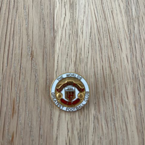 Pins Manchester United