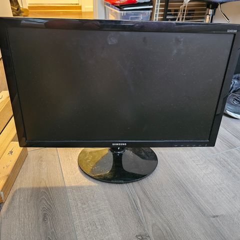 Samsung 24" dataskjerm