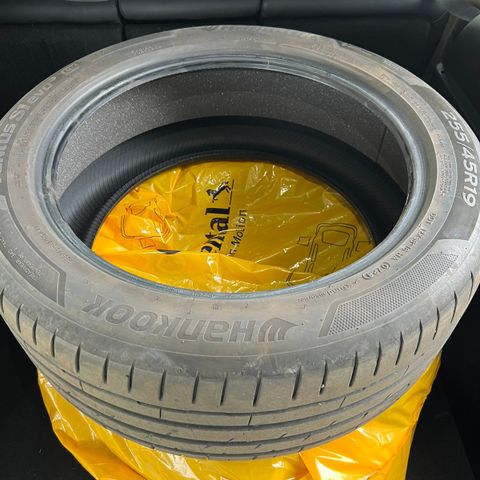 Hankook ventus s1 evo 3 EV 255/45 r19 Tesla Model Y ( 4.stk )