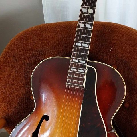 1947 Gibson L-7