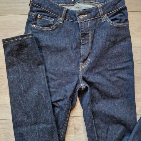 Vera jeans fra Lindex, str. 40