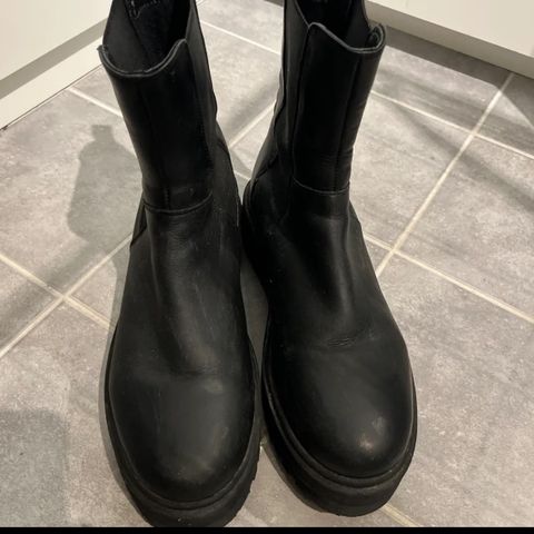 Boots str 40