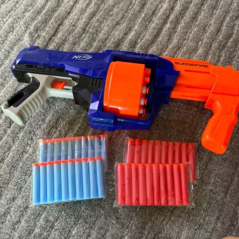 Nerf - N-Strike Elite SurgeFire med 40 nye piler