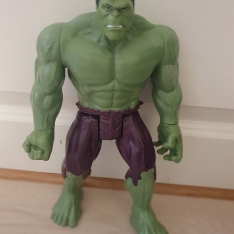 Stor hulken figur