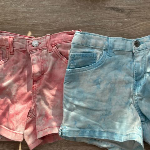 Knapt brukt, to Levis tiedye/batikk shorts str xxs/146/152/156