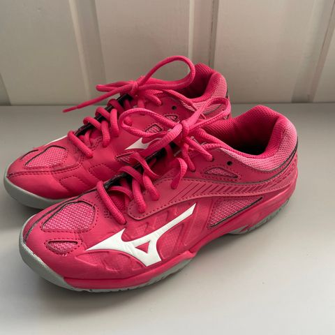 Mizuno håndballsko str 34,5; som nye