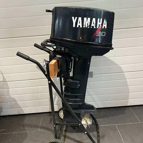 Yamaha 30hk selges i deler