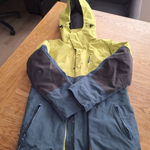 Bergans knyken insulated jakke str 140