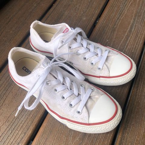 Hvite converse- str 37,5