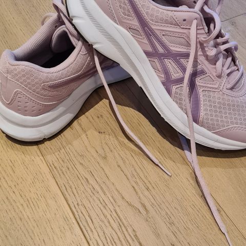 Asics joggesko, brukt en gang