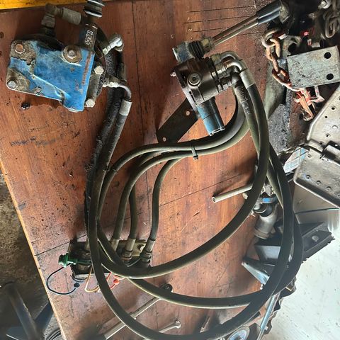 Hydraulikk / sentral Ford 3000 og andre ford