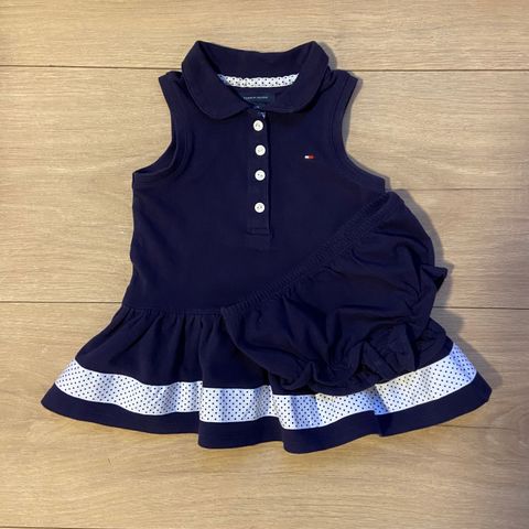 Tommy Hilfiger kjole baby str. 12 mnd