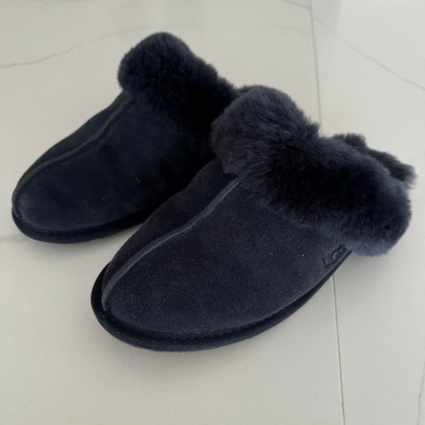 Ugg tøfler