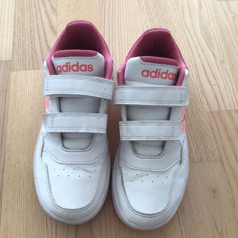 Fritidsko adidas