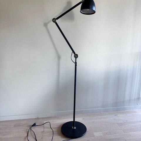 Tøff stålampe