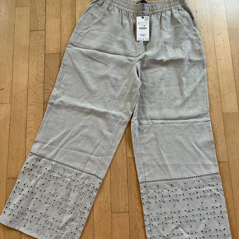 Zara bukse, ny med lapp, str XL, kr 250,-,