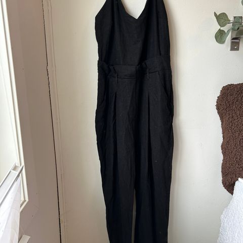 Jumpsuit i lin og viskose, L - Stradavarius