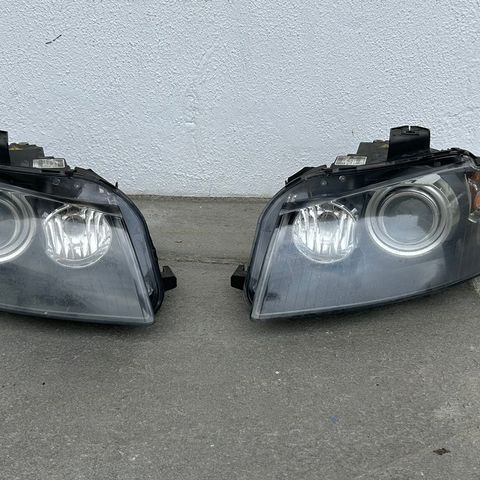 Forskjerm og Xenon lamper til Audi A3