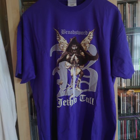 Helt ny/ubrukt Jethro Tull original "Broadsword" turné t-skjorte selges!