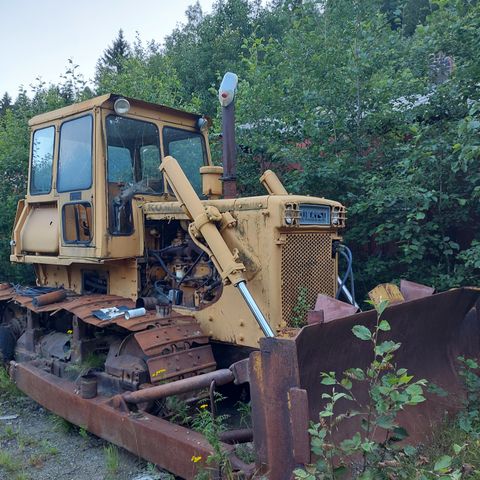 Komatsu dozer