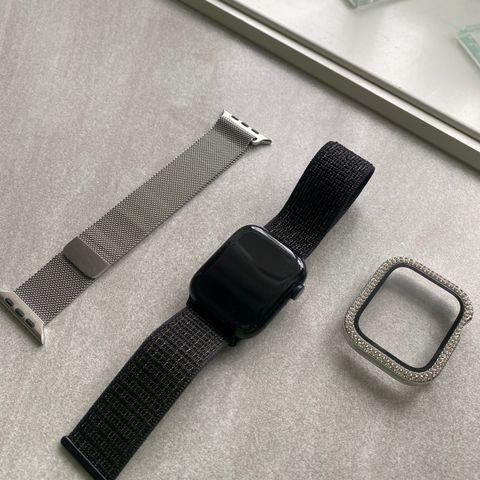 Apple Watch Series 8 45 mm