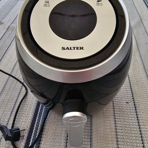 SALTER AIRFRYER