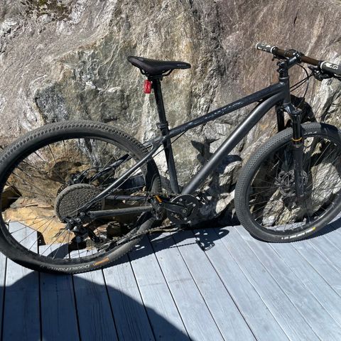 Gekko Fuse MTN 26''