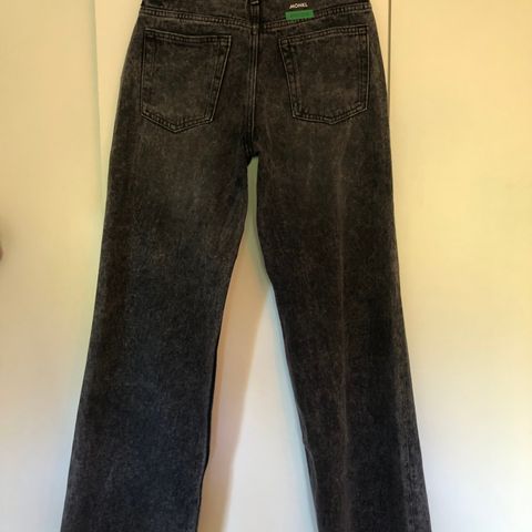 Low waist jeans svart Monki Imoo