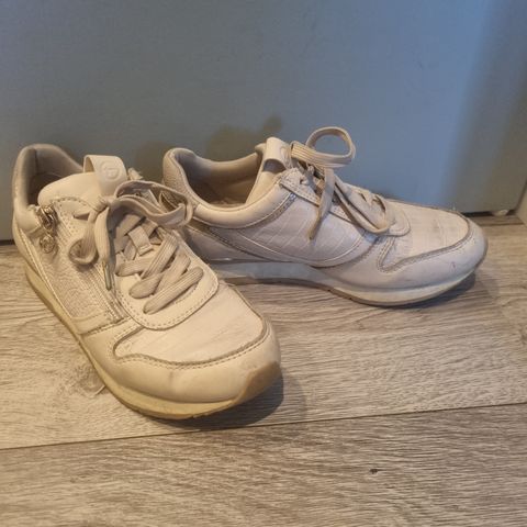 Sko fra Tamaris, beige