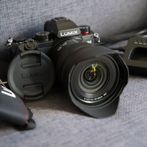 Panasonic S5 med 20-60mm