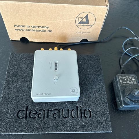 Clearaudio Smart Phono V2 til salgs