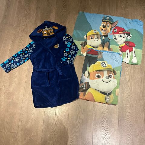 Paw Patrol sengetøy og morgenkåpe