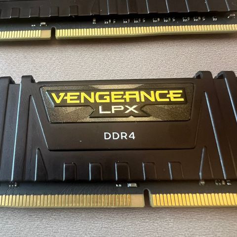 Minnekort Vengance LPX DDR4