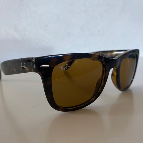 Ray Ban Folding Wayfarer