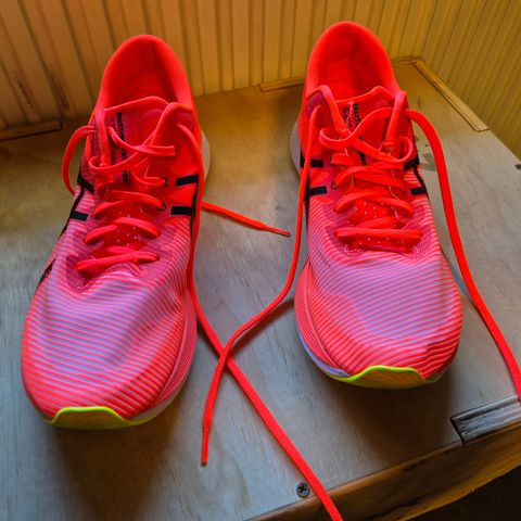 Asics magic speed3 str 45 / us11 nesten ubrukt