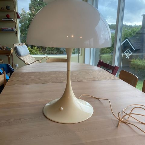 Stor vintage Panthella bordlampe