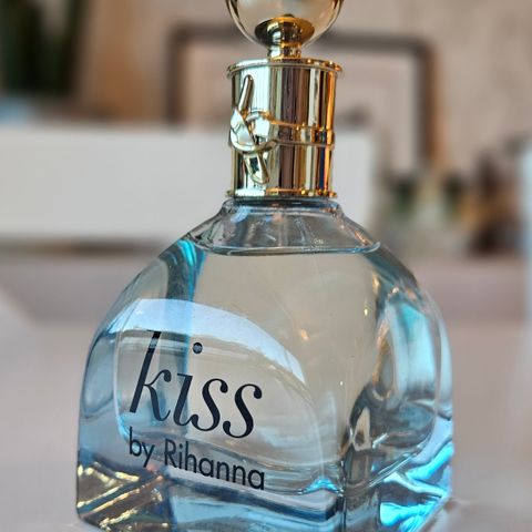 Rihanna Kiss EDP 100ML