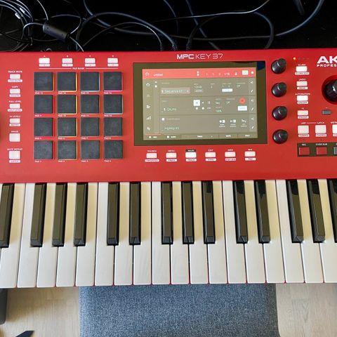 Akai mpc kay 37