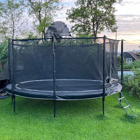 North Explorer oval trampoline