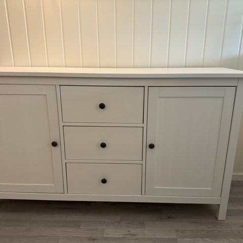 Hemnes skjenk/kommode fra Ikea